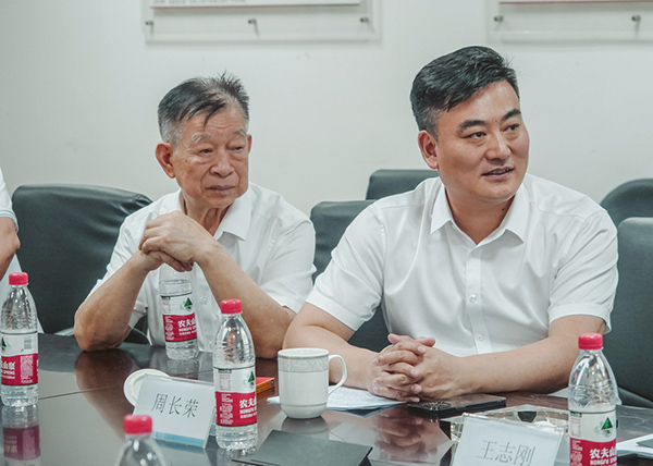 恭喜江蘇騰天工業爐有限公司“新型蓄熱式燃燒低NOx排放節能環保技術”通過中國熱處理行業協會科技成果鑒定